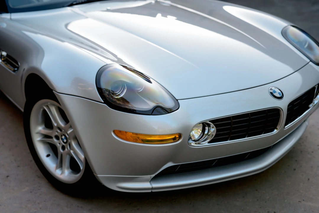 2002 BMW Z8 - Image 30 of 31
