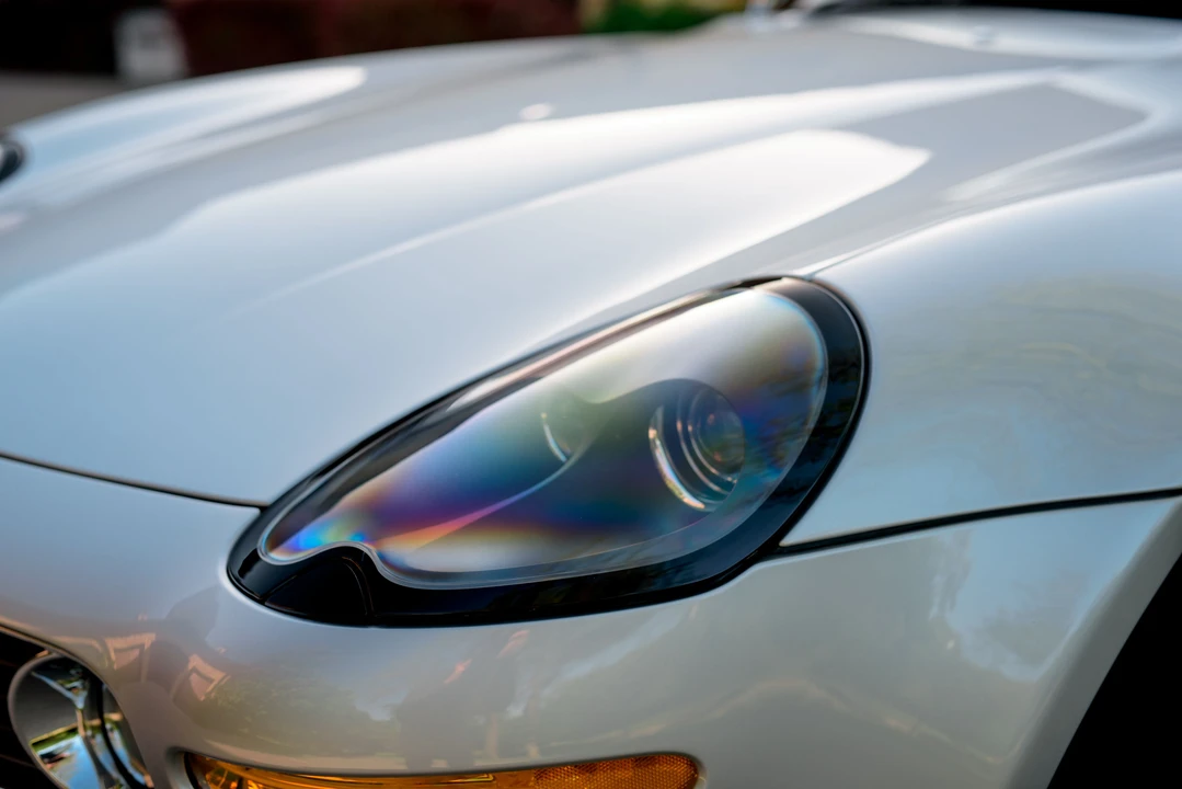 2002 BMW Z8 - Image 17 of 31