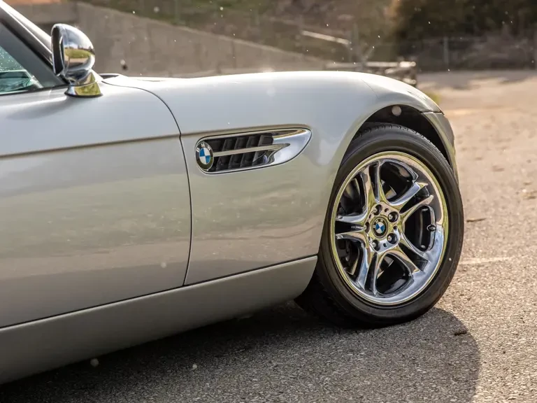 2002 BMW Z8 - Image 28 of 31