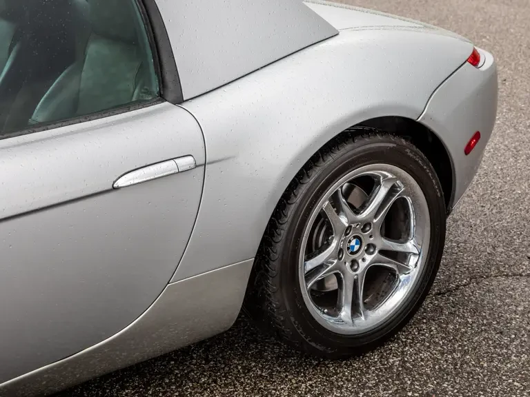 2002 BMW Z8 - Image 29 of 31