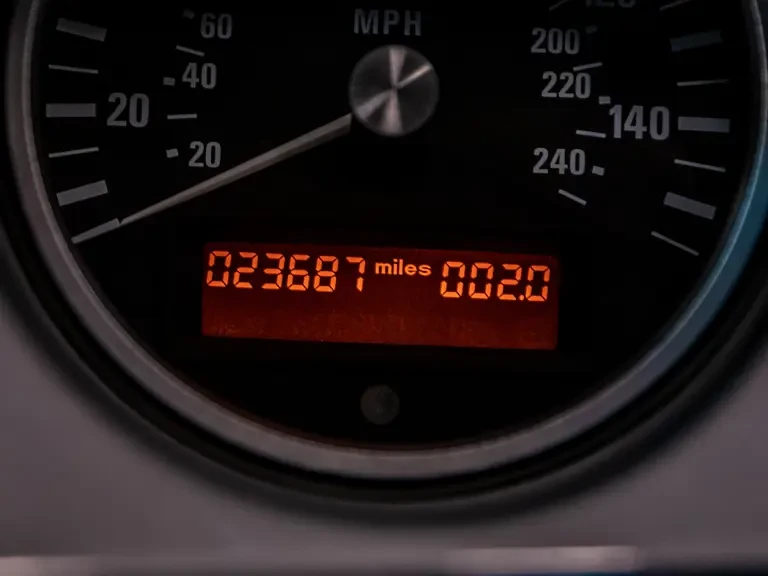 2002 BMW Z8 - Image 13 of 31