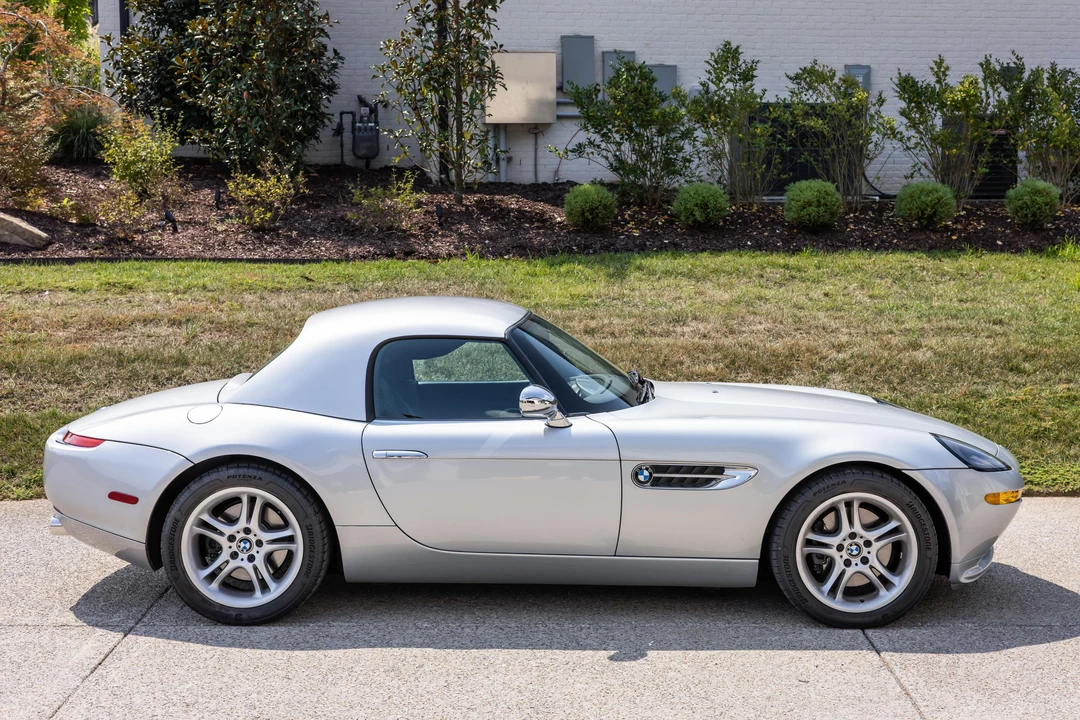 2002 BMW Z8 - Image 19 of 31