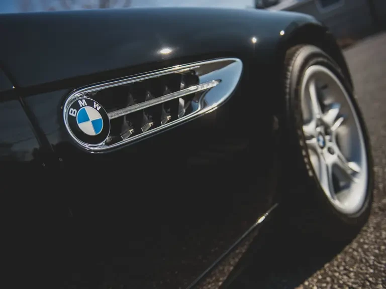 2002 BMW Z8 - Image 18 of 31