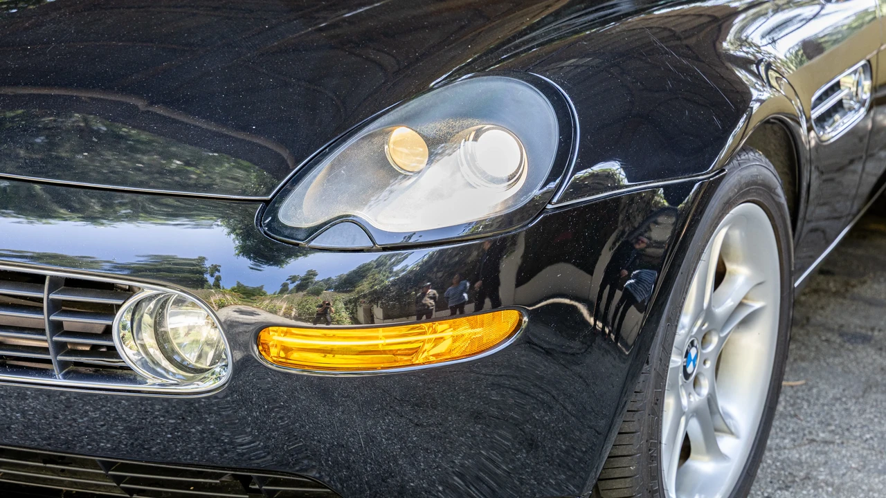 2002 BMW Z8 - Image 12 of 31