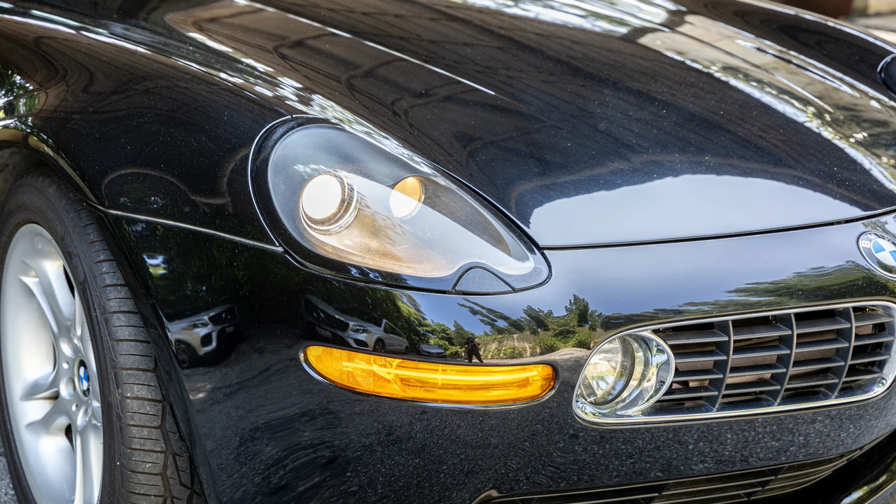2002 BMW Z8 - Image 11 of 31