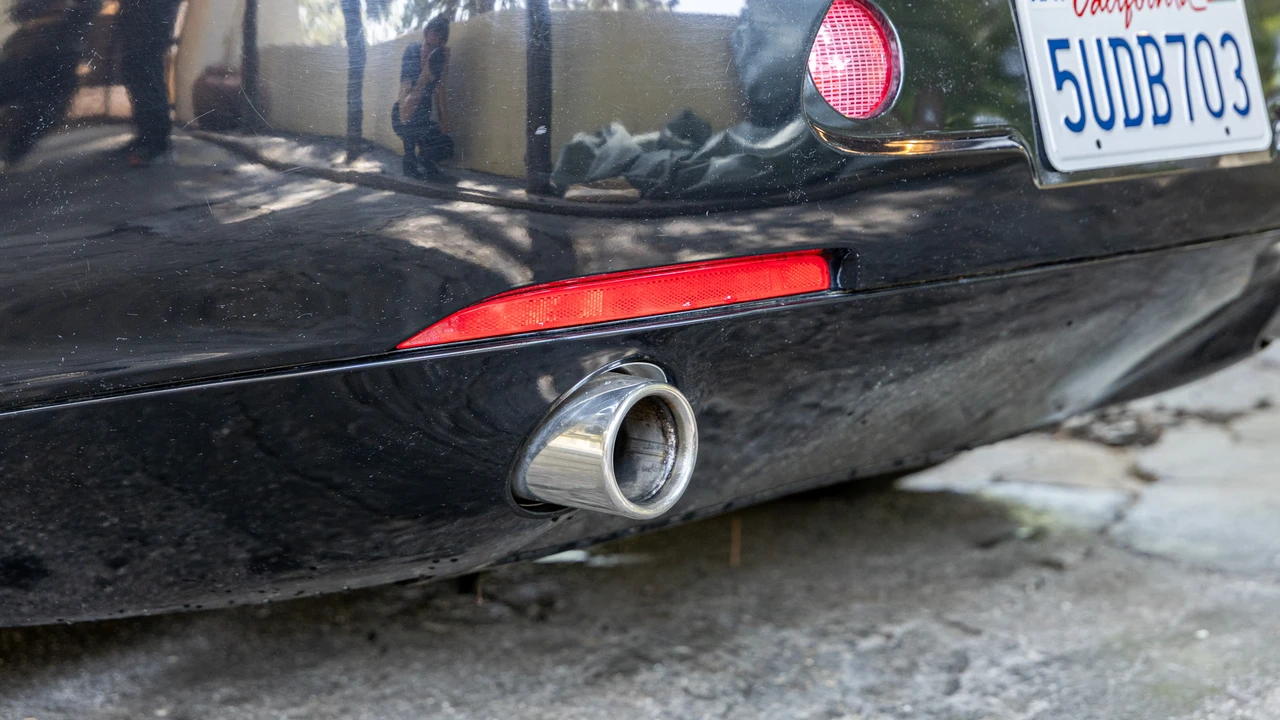 2002 BMW Z8 - Image 29 of 31