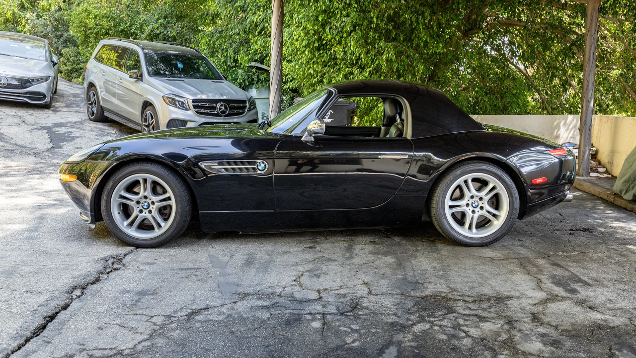 2002 BMW Z8 - Image 7 of 31