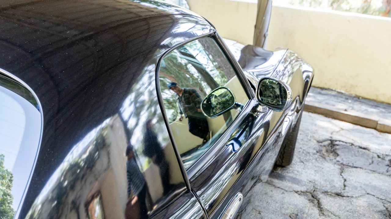 2002 BMW Z8 - Image 17 of 31