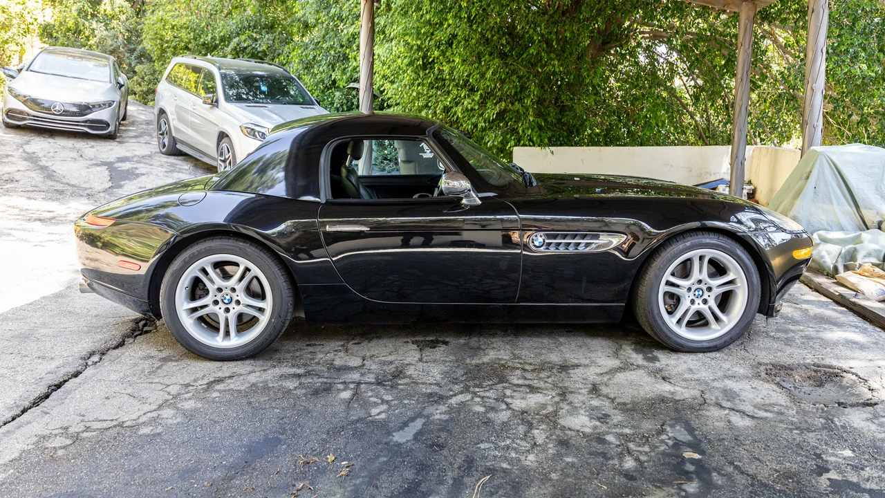 2002 BMW Z8 - Image 3 of 31