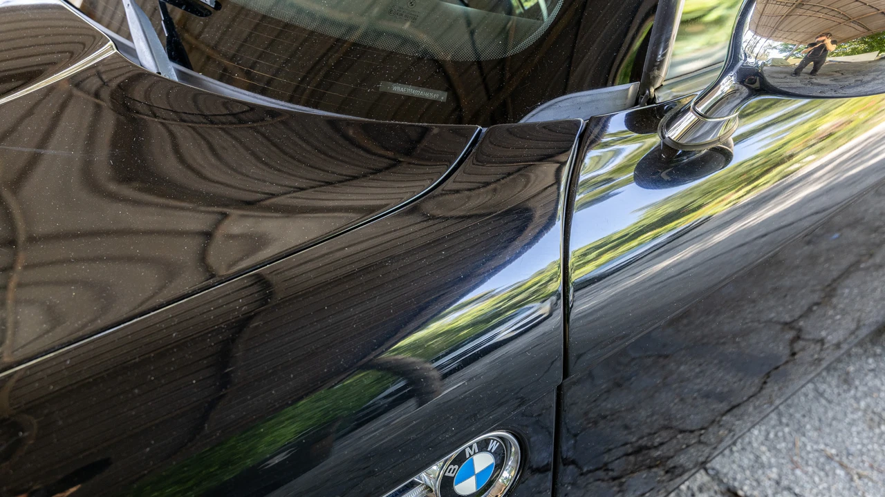 2002 BMW Z8 - Image 24 of 31