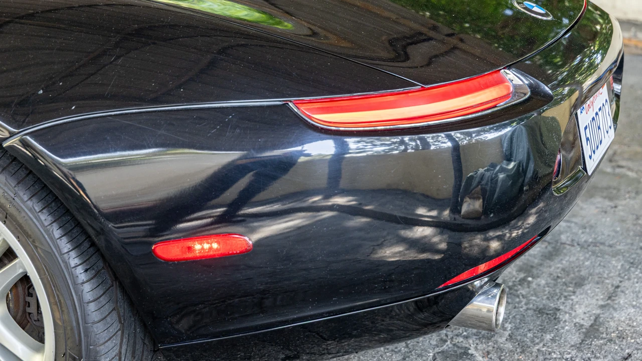 2002 BMW Z8 - Image 13 of 31