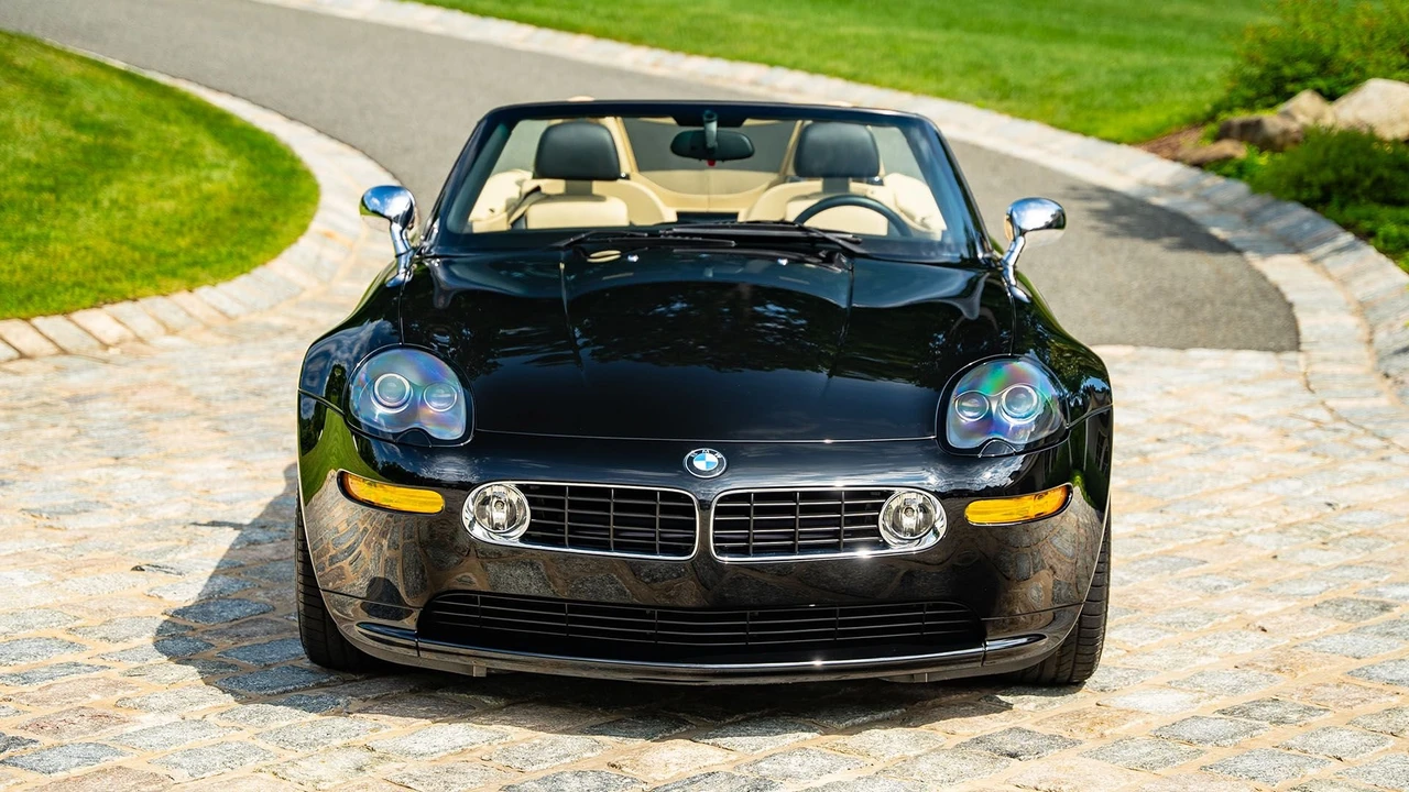 2002 BMW Z8 - Image 25 of 31