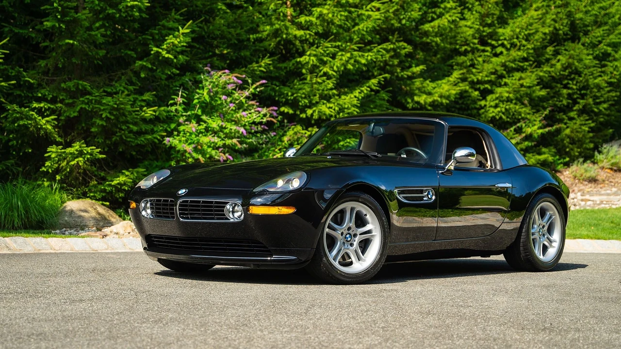 2002 BMW Z8 - Image 14 of 31