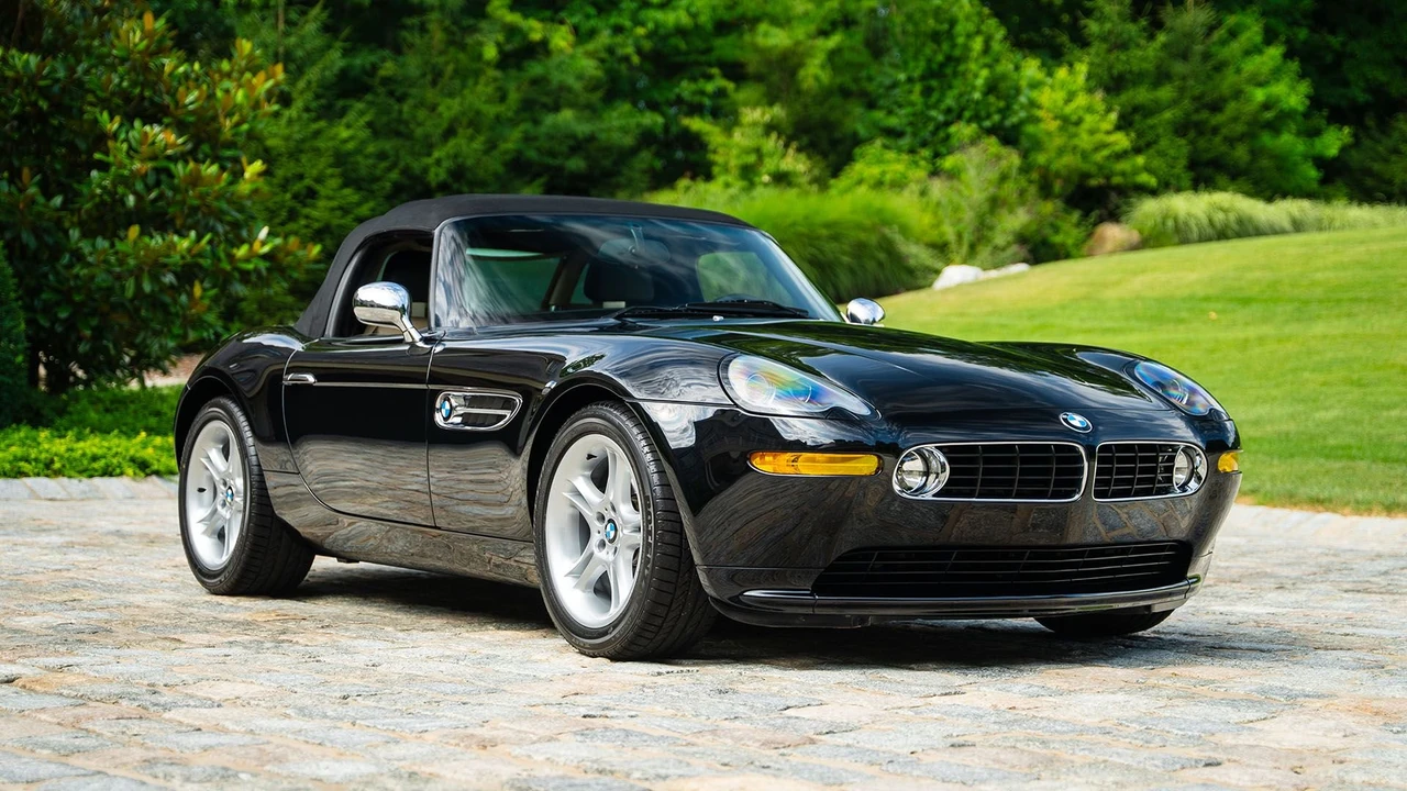 2002 BMW Z8 - Image 19 of 31
