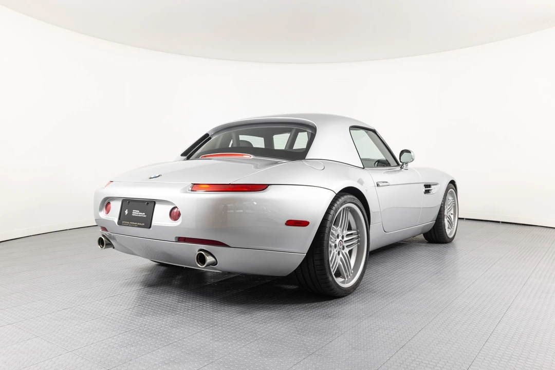 2002 BMW Z8 - Image 10 of 12