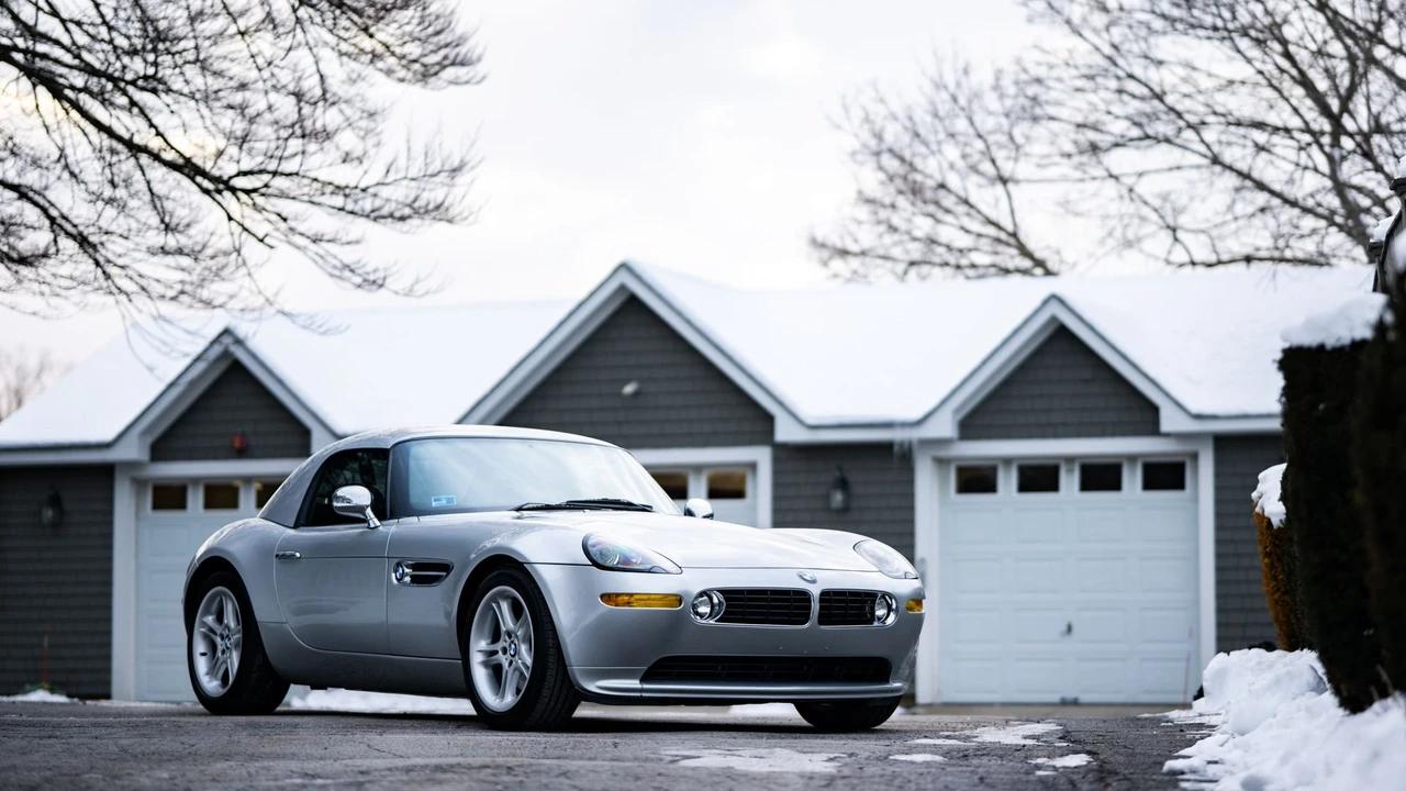 2002 BMW Z8 - Image 15 of 31