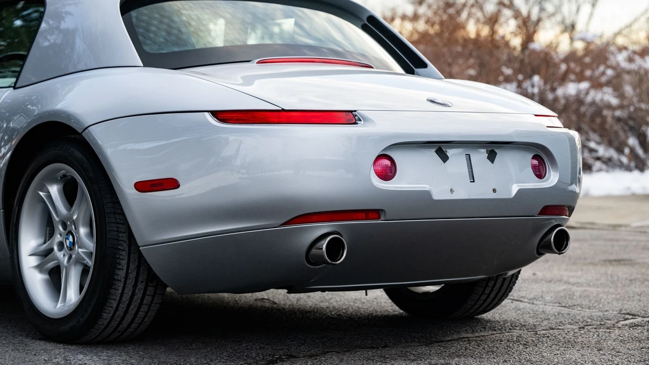 2002 BMW Z8 - Image 14 of 31