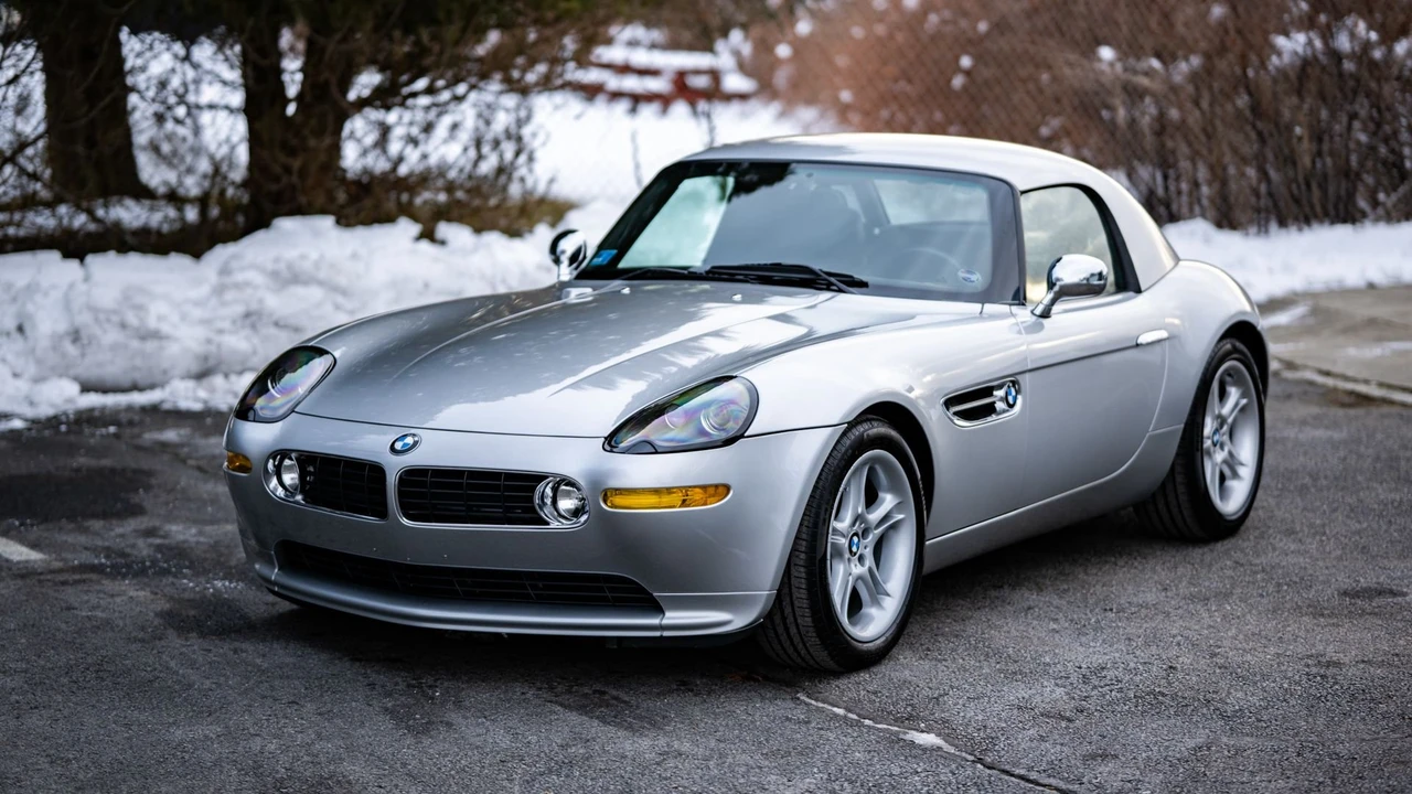 2002 BMW Z8 - Image 11 of 31