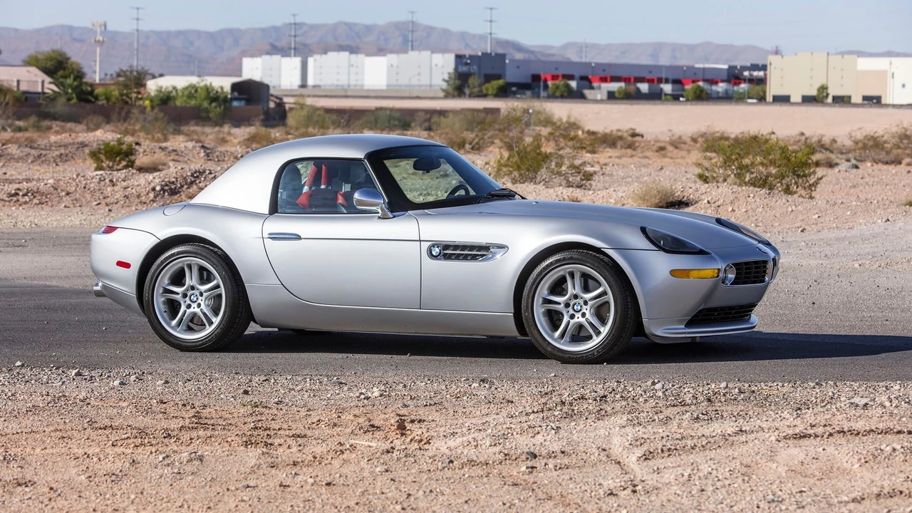 2002 BMW Z8 - Image 8 of 31