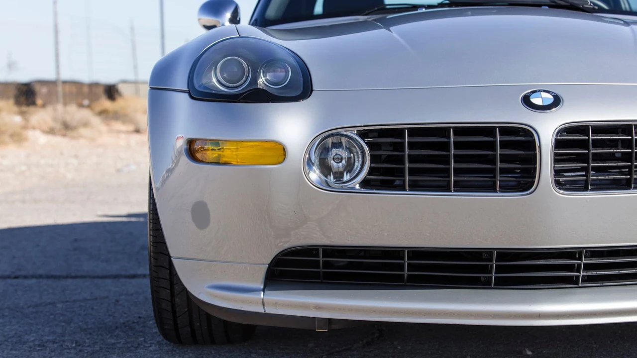 2002 BMW Z8 - Image 19 of 31
