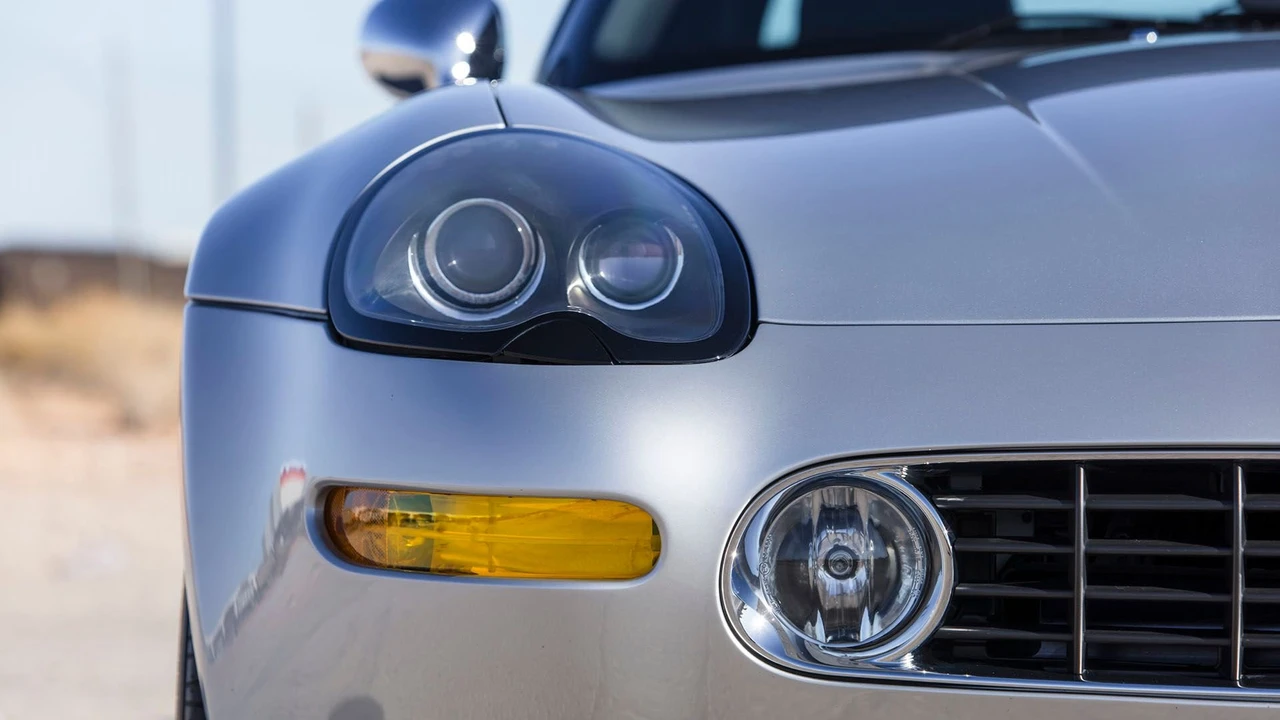 2002 BMW Z8 - Image 21 of 31