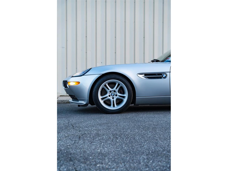 2002 BMW Z8 - Image 7 of 31