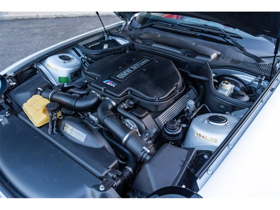 2002 BMW Z8 - Image 26 of 31