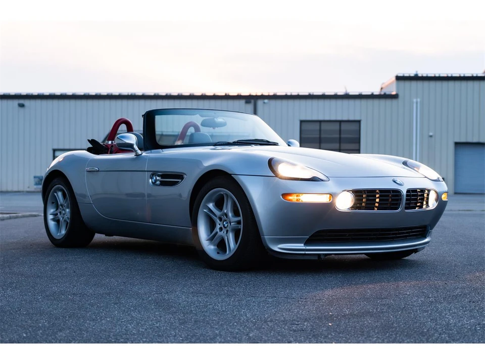 2002 BMW Z8 - Image 29 of 31