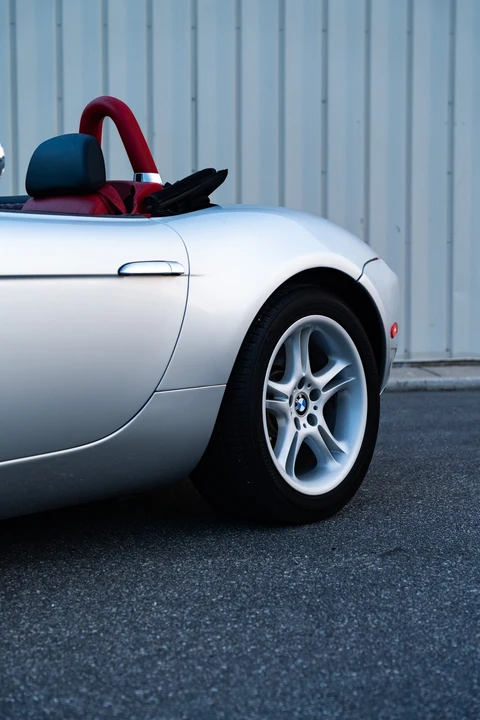 2002 BMW Z8 - Image 22 of 31