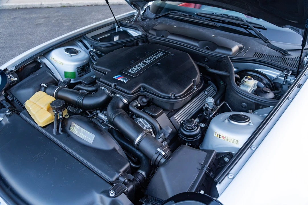 2002 BMW Z8 - Image 26 of 31
