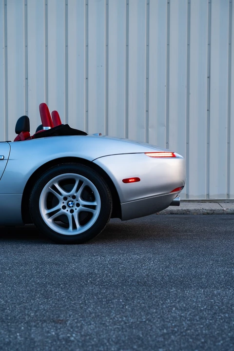 2002 BMW Z8 - Image 6 of 31