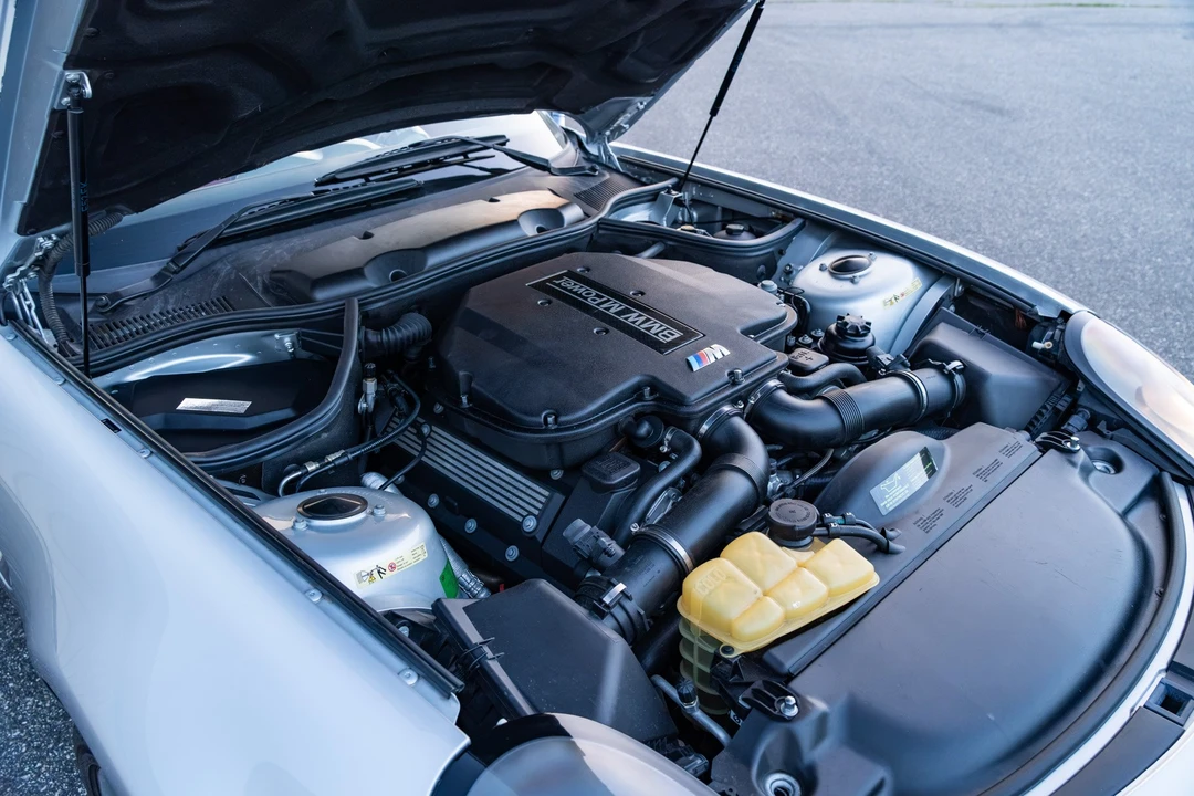 2002 BMW Z8 - Image 25 of 31