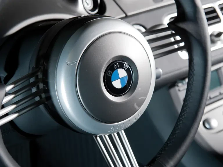 2002 BMW Z8 - Image 9 of 17