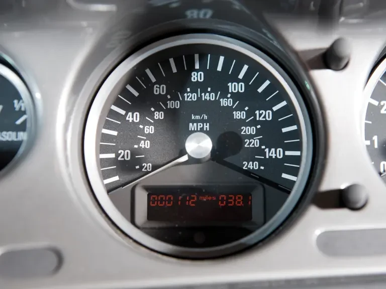 2002 BMW Z8 - Image 10 of 17