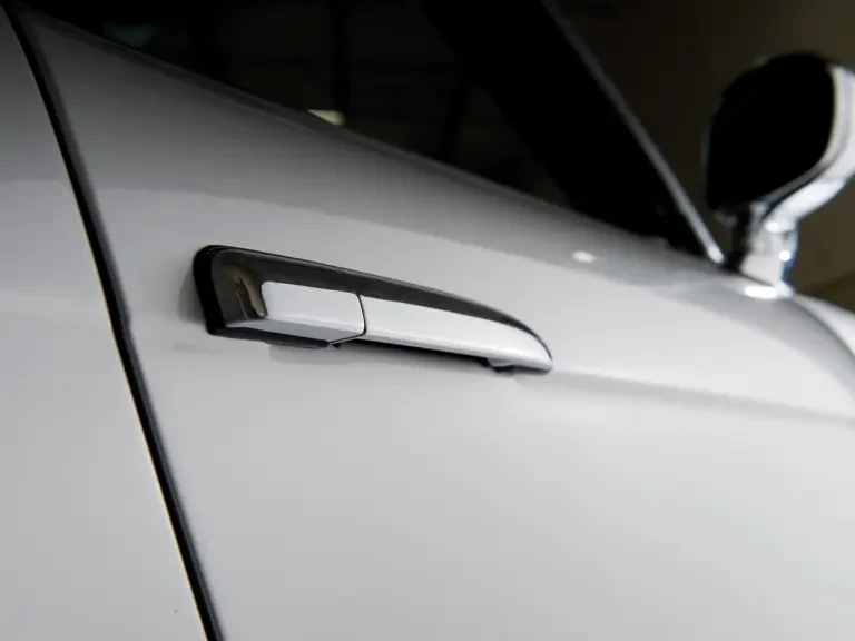 2002 BMW Z8 - Image 7 of 17