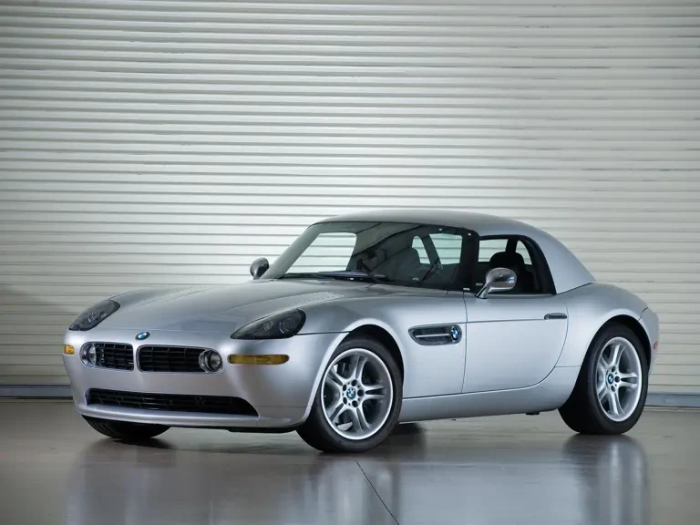 2002 BMW Z8 - Image 2 of 17