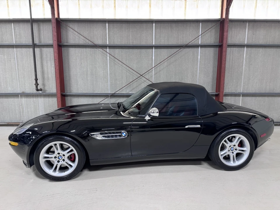 2002 BMW Z8 - Image 2 of 31