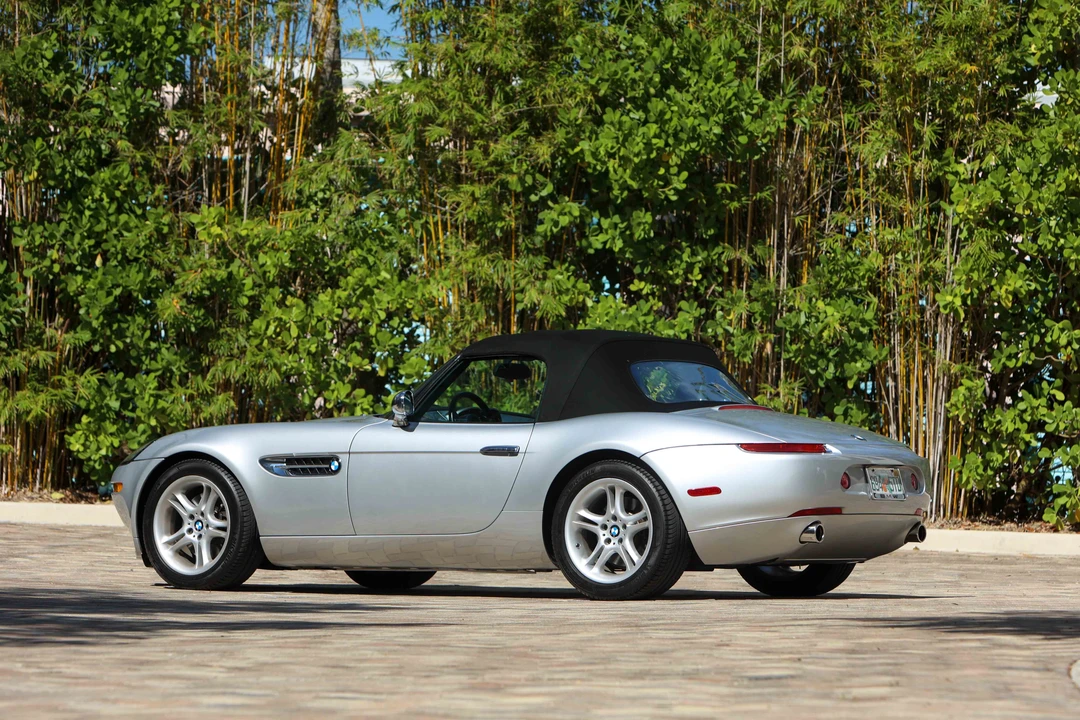 2002 BMW Z8 - Image 13 of 31