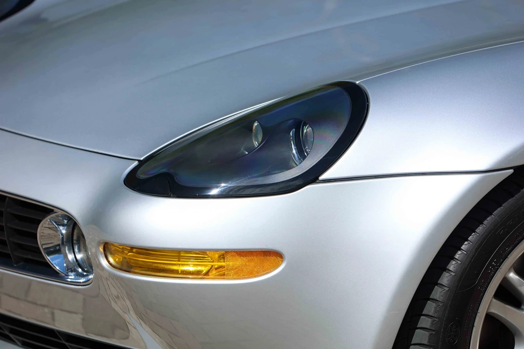 2002 BMW Z8 - Image 29 of 31