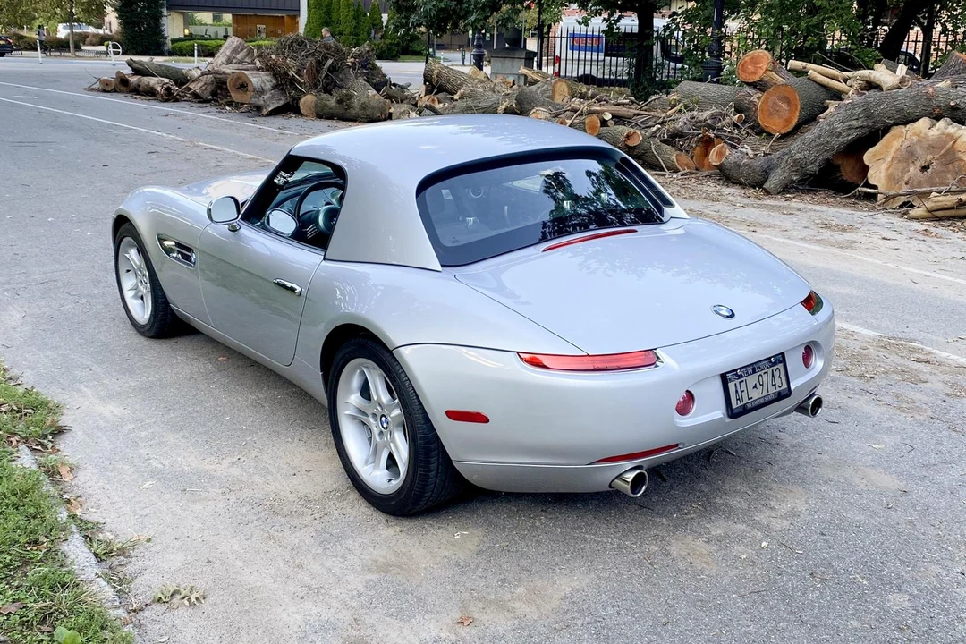 2002 BMW Z8 - Image 9 of 31