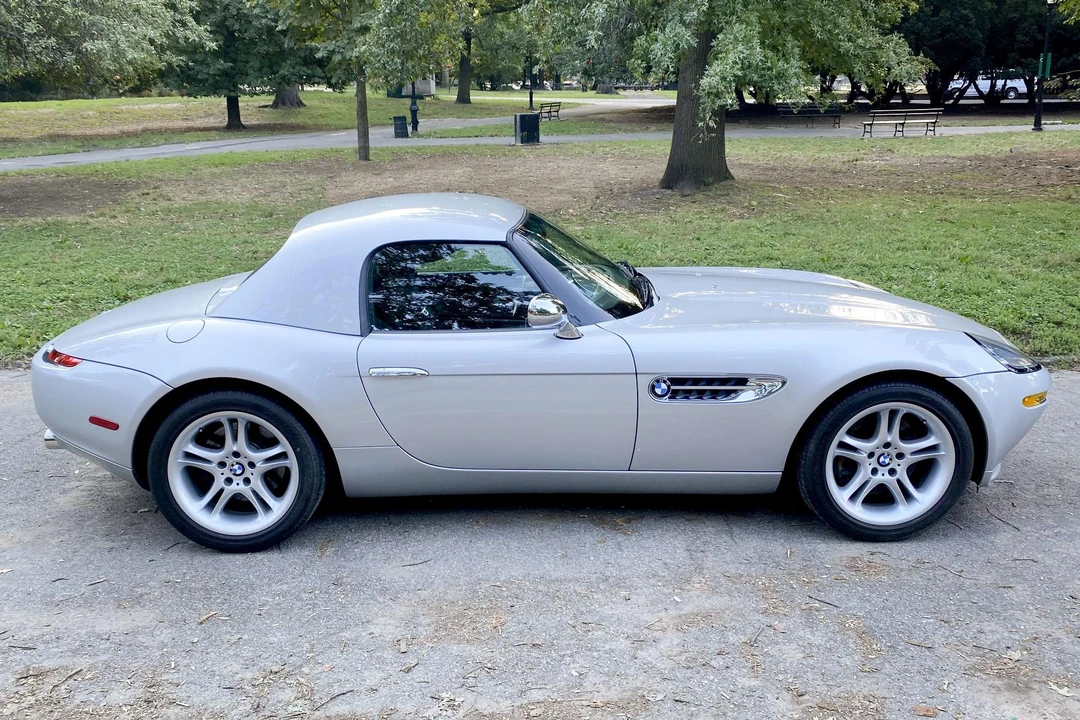2002 BMW Z8 - Image 3 of 31
