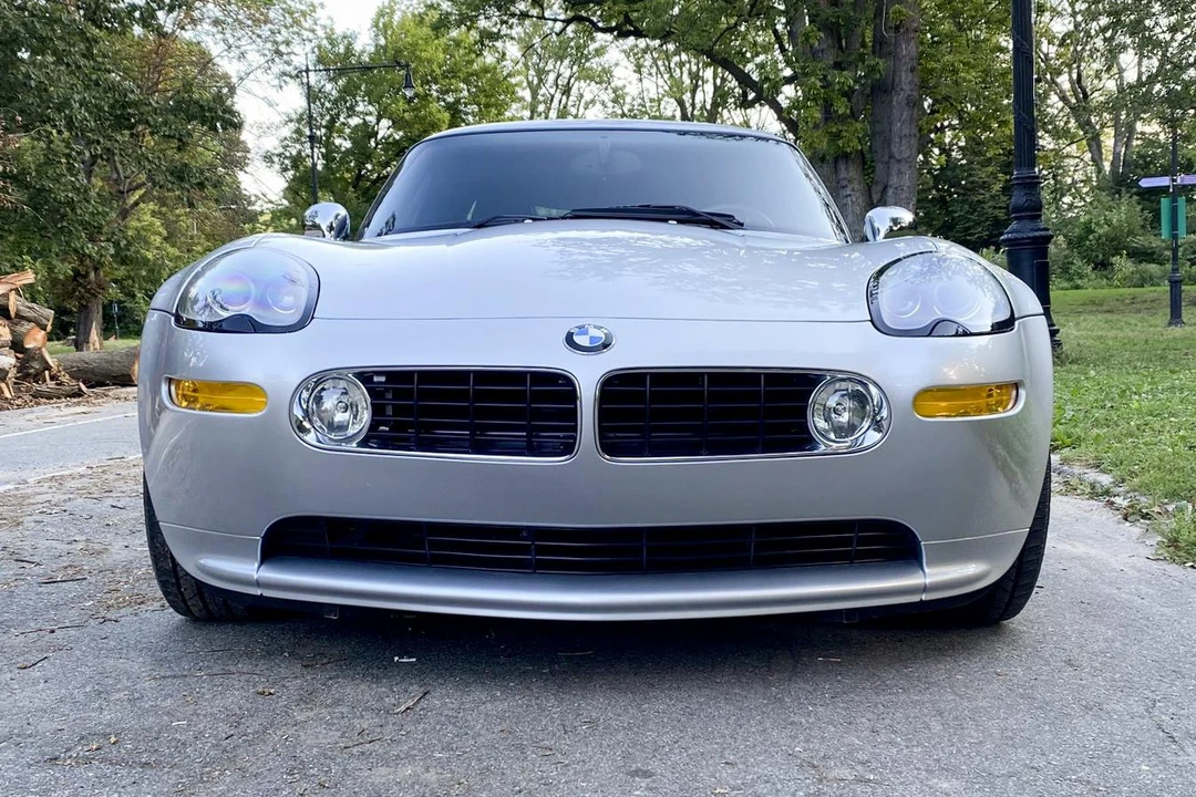 2002 BMW Z8 - Image 2 of 31