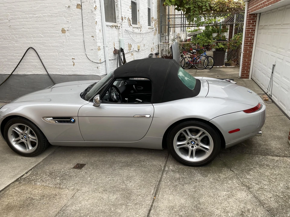 2002 BMW Z8 - Image 18 of 31
