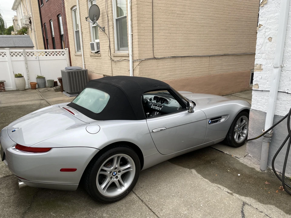 2002 BMW Z8 - Image 20 of 31