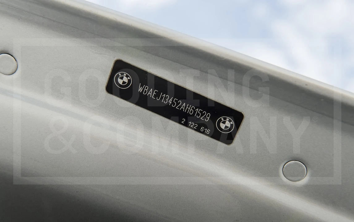 2002 BMW Z8 - Image 17 of 19