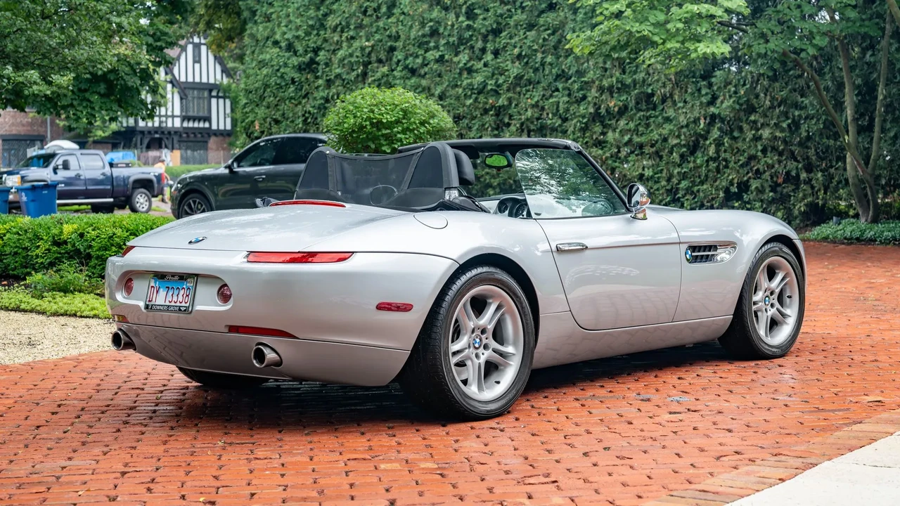 2002 BMW Z8 - Image 5 of 31