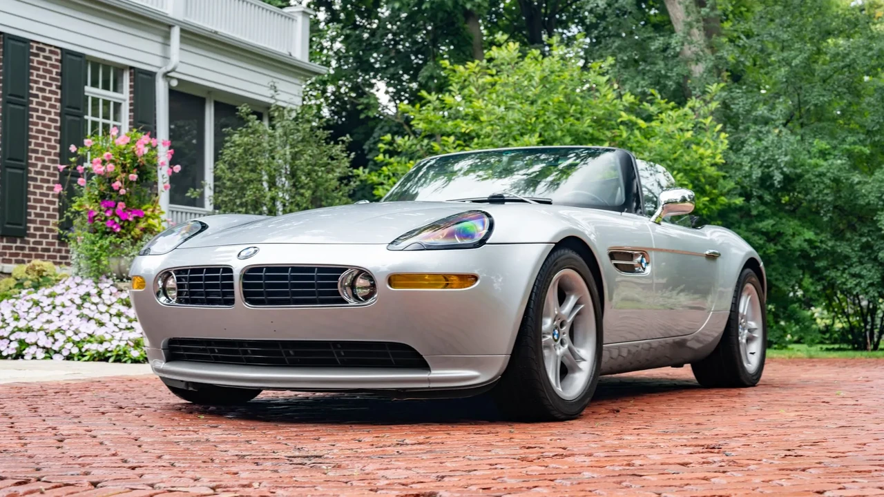 2002 BMW Z8 - Image 19 of 31