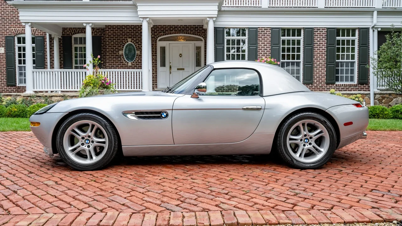 2002 BMW Z8 - Image 16 of 31