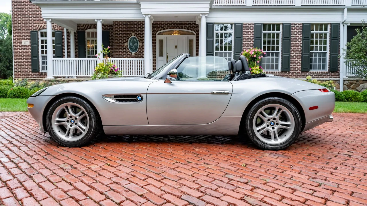 2002 BMW Z8 - Image 8 of 31