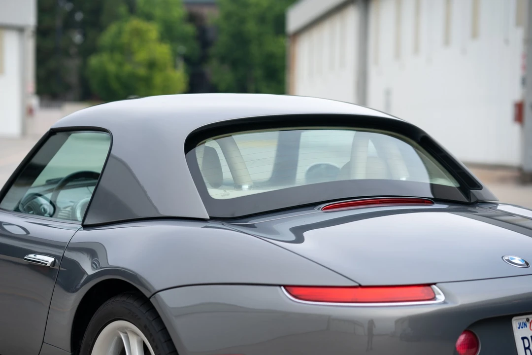 2002 BMW Z8 - Image 6 of 31